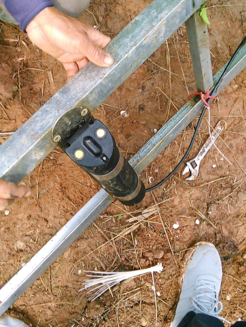 廣西省宜州市超聲波多普勒流速儀現(xiàn)場-201604 (5)_副本.jpg